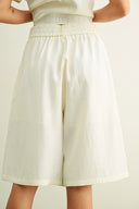 Knee Length Trouser Short / Cream