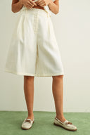 Knee Length Trouser Short / Cream
