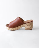 Katlyn Leather Clog / Cinnamon