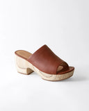 Katlyn Leather Clog / Cinnamon