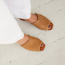 Woven Leather Slide / Miel